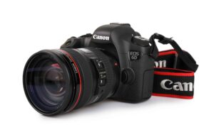 DSLR-Camera-Important-to-a-Professional-Photographer-scaled-1